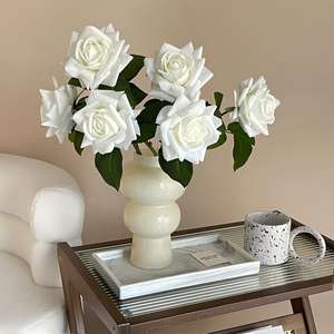 Rosas Artificiales Realistas al Tacto, Rosas de Tallo Único de Colores Variados, Venta al por Mayor de Fábrica para Halloween y San Valentín - Product Image 3