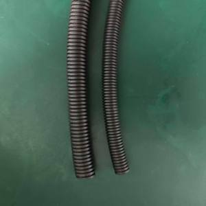 Tuyaux ondulés en polypropylène résistants au feu et isolants thermiquement pour faisceaux de câblage automobile, tuyaux filetés ouverts/fermés - Product Image 2