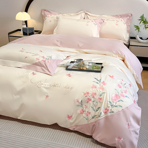 Set di Quattro Pezzi con Ricamo Floreale Romantico: Lenzuola, Federe, Set Copripiumino - Product Image 3