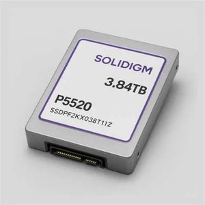 Solidigm P5520 3.84TB NVMe SSD SSDPF2KX038T11Z PCIe 4.0 U.2 Unidad de Estado Sólido Empresarial para Almacenamiento en Centros de Datos - Product Image 3