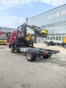 1suzu 4X2 6-10tons Cargo Tipper Truck Monte avec <span class=keywords><strong>grue</strong></span> à fusée et pince à bois - Product Image 6