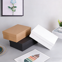Scatole Personalizzate Lipack con Coperchio e Base per Imballaggio Vestiti, Vendita all'Ingrosso di Scatole Regalo in Carta per Bouquet