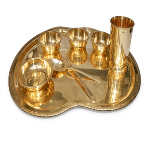 Juego de Vajilla de Latón con Incrustaciones de Oro Ecológicas en Forma de Corazón, Incluye 3 Tazones, 1 Vaso, 1 Plato, 1 Cuchara, 1 Tenedor - Product Image 1