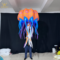 Marionnette de méduse gonflable de couleur personnalisée pour la scène, les défilés et les activités