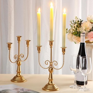 Candelabro Metálico Europeo de 5 Brazos, Portavelas de Hierro Vintage para Velas Cónicas, Decoración para Mesa de Comedor, Bodas y Hogar - Product Image 1