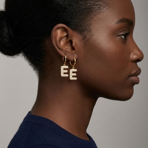 Pendientes de Aro con Letras Personalizadas de la A a la Z, Chapados en Oro de 18K, Acero Inoxidable, Iniciales del Alfabeto, Pendientes con Circonitas, Joyería al por Mayor - Product Image 1