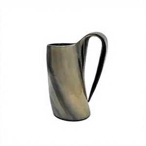 Chope à bière artisanale personnalisée en corne de buffle authentique, écologique, style viking médiéval, vaisselle de bar FAIZA CRAFT - Product Image 1