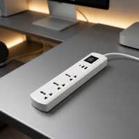 Protector de Voltaje JIUJI JJSVA-QR3 con 3 Tomas de Corriente USB y Voltaje/Corriente Ajustables para Refrigerador