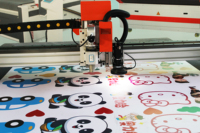 Plotter de Corte Digital de Cama Plana 1625 con Cámara CCD, Máquina Cortadora de Etiquetas y Adhesivos CNC para Tiendas de Gráficos, Publicidad y Tableros KT