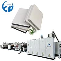Machine d'extrusion de coffrage en plastique PP, ligne de production de panneaux creux de 13-20 mm avec garantie sur le fuselage à vis
