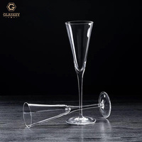 Verre à champagne en verre transparent en forme de V en gros, verre à martini créatif, coupe à vin mousseux, verre à cocktail haut