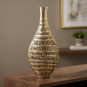 Jarrón Decorativo Contemporáneo para Suelo, Hecho a Mano, Acabado Dorado Texturizado, 34 cm de Altura - Product Image 3