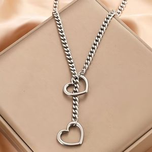 ハートモチーフ ラリアット ネックレス Oリング スライドチェーン ステンレス製 ヒップホップ パンク ロック スタイル - Product Image 2