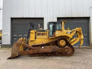 รถดันดินตีนตะขาบ CAT D8R มือสอง ยี่ห้อญี่ปุ่น พร้อมเครื่องยนต์และส่วนประกอบปั๊มหลัก - Product Image 3