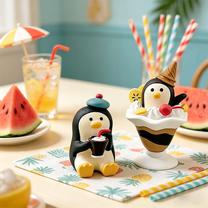 Estatua de Resina de Pingüino Kawaii de Verano, Hecha a Mano y Pintada a Mano, Decoración Religiosa, Musical y Romántica para Escritorio, Sala de Estar o Espacio de Trabajo - Product Image 3