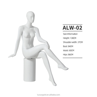 Fenêtre de luxe blanc mat en fibre de verre dames femmes mannequins complets femme avec support
