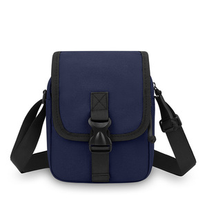 Riñonera Deportiva de Moda, Práctica y Ajustable, Riñonera Táctica para Hombre, Bolsa de Mensajero con Hebilla Magnética - Product Image 4