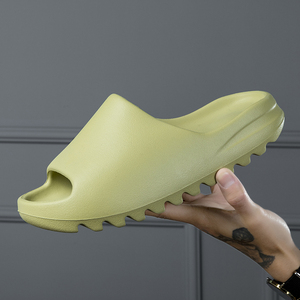 Nuevas Pantuflas de Moda Ligeras de Color Sólido y Cómodas Sandalias Deslizantes de EVA Originales de Alta Calidad para Hombre - Product Image 6