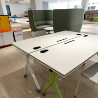 Tavolo da Formazione Moderno Pieghevole Minimalista con Ruote Bloccabili per Ufficio e Sala Riunioni
