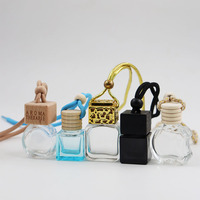 Diffuseur de parfum de voiture en verre carré de 8 ml avec logo personnalisé, flacon vide pour huiles essentielles, clip de ventilation, estampage à chaud en surface, vente en gros