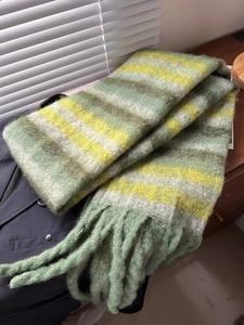 ผ้าพันคอไหมโมแฮร์สีไ<span class=keywords><strong>ล</strong></span>่ระดับแบบค<span class=keywords><strong>ล</strong></span>าสสิก รุ่นใหม่<span class=keywords><strong>ล</strong></span>่าสุด หนานุ่ม อุ่นสบาย เทคโนโ<span class=keywords><strong>ล</strong></span>ยีความร้อน สไตล์เกาหลี INS สำหรับผู้ใหญ่ ผลิตจากโพลีเอสเตอร์ - Product Image 6