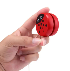 Vente directe usine – Yo-yo traditionnel en bois, mignon et durable, marque OEM, vente en gros, motif personnalisé, logo, dessin animé pour enfants, à tirer par cordon - Product Image 3