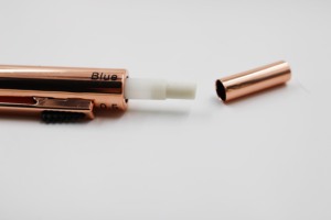 Métal 4 en 1 Multifonctionnel Stylo 4 Couleurs 0.5mm Crayon Mécanique et 3 Couleurs Stylo À Bille dans Un stylo - Product Image 6