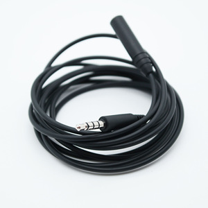 Cable de extensión de audio de 3,5 mm macho a macho de 2 m negro para dispositivos MP3 con blindaje trenzado y revestimiento de PVC - Product Image 1