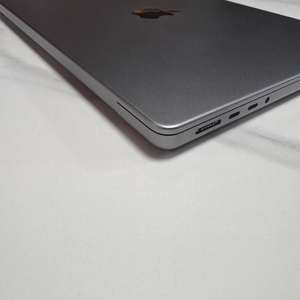 Portátil de Segunda Mano Modelo 2021 de 14.3 Pulgadas A2442 M1, Computación de Alto Rendimiento, SSD, 16 GB de RAM, Pantalla de 120 Hz, 11 Horas de Batería - Product Image 5