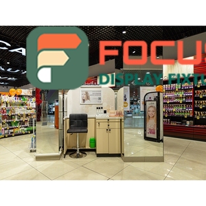 Présentoir moderne pour extensions de cheveux en bois et verre, étagère multi-niveaux, présentoir de magasin - Product Image 1