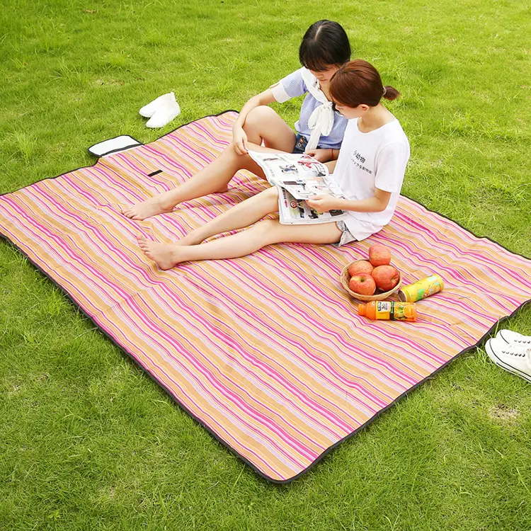 Outdoor Products Widened Portable Waterproof Picnic Blanket Custom Picnic Blanket