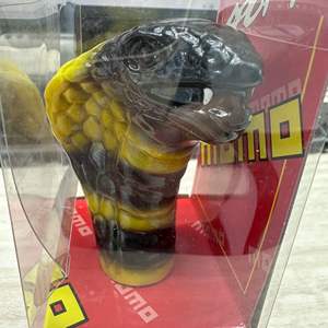 Accesorios modificados de General Motors Mango de cambio de <span class=keywords><strong>balonmano</strong></span> personalizado: amarillo y negro en forma de serpiente - Product Image 1