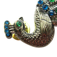 Broche de luxe en cristal de strass délicat, fabriquée en Chine, sur mesure, avec un motif de paon, pour un style élégant