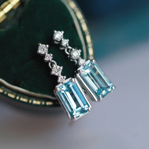 Eleganti Orecchini Pendenti Rettangolari per Donne, Orecchini Pendenti Medi-Lunghi, Gioielli di Moda per Uso Quotidiano e Feste - Product Image 1