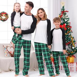 Camiseta Familiar a Cuadros con Logotipo Personalizado, Sublimable, en Oferta, Conjunto de Pijamas Navideños - Product Image 1