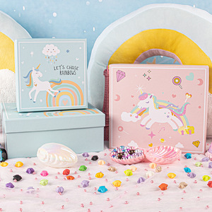 Boîte-cadeau d'anniversaire de cheval arc-en-ciel boîte-cadeau de fête des enfants de <span class=keywords><strong>licorne</strong></span> avec boîte de papier à la main pour le chocolat - Product Image 3