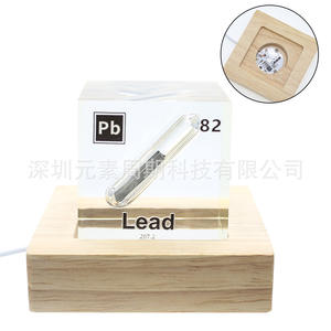 Cube de plomb avec élément Pb intégré, 5 cm, en résine cristalline, pour l'enseignement scientifique et l'exposition - Product Image 2