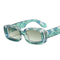 2022 lunettes de soleil hommes et femmes à bord épais, petit carré marée lunettes de soleil 3D à motif de personnalité peint