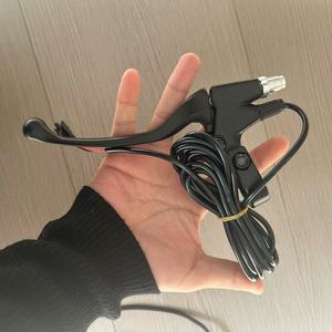Guidões de Freio Dobráveis por Atacado para Patinetes Elétricos com Baterias de Lítio Cabo de 1,85M com Desconexão de Energia - Product Image 2