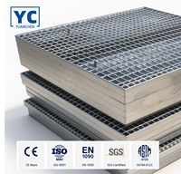 Cela s'agit d'un grille en acier galvanisé antidérapant et robuste pour zones industrielles, conformes aux spécifications en kg/m².