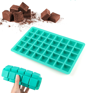 Khuôn làm bánh silicon cấp thực phẩm, an toàn khi nướng và đông lạnh, 3x3x1.5 cm, 40 ngăn hình vuông, màu xanh lá, làm kẹo fondant, khuôn sô cô la 3cm - Product Image 1