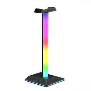 Lámpara de Escritorio Moderna de PVC con Sincronización Musical, RGB Eléctrica, con Tira de Luz LED Regulable para Uso en Hoteles y Gancho para Auriculares - Product Image 1