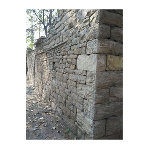 Bloques de Piedra de Caliza Azul para Cercas de Jardín, Muros de Contención y Paredes de Castillo - Product Image 1