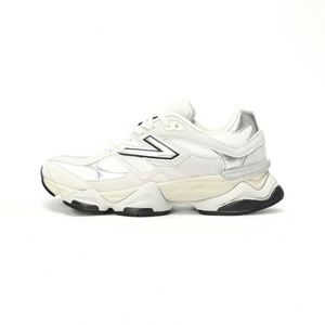 รองเท้าเดินลำลองเนื้อผ้าหนังกลับคุณภาพสูง ดีไซน์แบรนด์หรู ระดับไฮเอนด์ พร้อมพื้นรองรับแรงกระแทก สำหรับผู้ชายและผู้หญิง ทุกฤดูกาล รุ่น C12-35 - Product Image 1