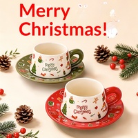Offre Spéciale – Ensemble Tasse et Soucoupe en Céramique de Noël 280 ml avec Cuillère Dorée – Vert Olive et Rouge – Tasse à Thé et Café – Adorable Coffret Cadeau de Noël