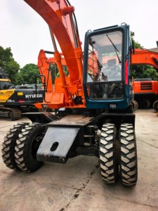 รถขุดฮิตาชิ EX100WD รุ่นปี 2020 น้ำหนักใช้งาน 10.7 ตัน ความจุบุ้งกี๋ 0.42-0.51 ลูกบาศก์เมตร กำลัง 66 กิโลวัตต์ พร้อมอะไหล่ฟันขุด - Product Image 4
