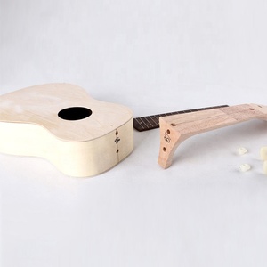 21 pulgadas soprano de ukelele kit para niños de impresión de tilo de <span class=keywords><strong>Amazon</strong></span>, venta al por mayor personalizado ukelele - Product Image 2