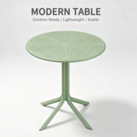 Ensemble de meubles de patio extérieur moderne, table en plastique durable résistante aux intempéries, design pliable