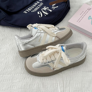 Vente en gros de baskets décontractées tendance pour femmes, style rétro portugais vintage, respirantes, blanches, pour toutes les saisons - Product Image 3