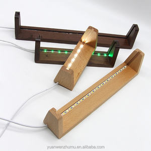 إطار صور خشبي بقاعدة خشبية على شكل حرف U و 4-12 بوصة من الأكريليك لسطح المكتب على شكل حرف U - Product Image 1